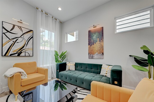 2105 Sam Wilson St in Houston, TX - Building Photo - Building Photo