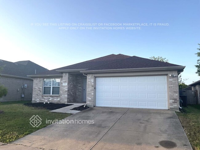 910 Simi Dr in Arlington, TX - Building Photo - Building Photo