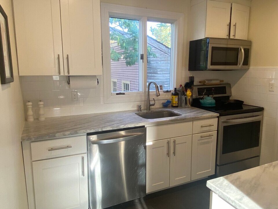 52 Front St in Beverly, MA - Building Photo