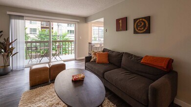 Link 14 in Seattle, WA - Building Photo - Interior Photo