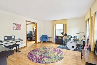 478 Clinton Rd in Brookline, MA - Building Photo - Building Photo