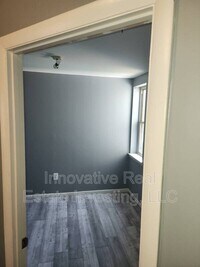 2545 W Silver St photo'