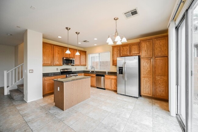 property at 10612 Nantucket Ridge Ave