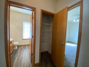 4351 York Pl in Iowa City, IA - Building Photo - Building Photo