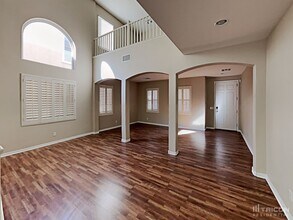 6220 Canada Goose St in Las Vegas, NV - Building Photo - Building Photo