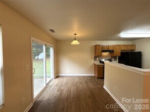 6831 Sunman Rd in Charlotte, NC - Building Photo - Building Photo