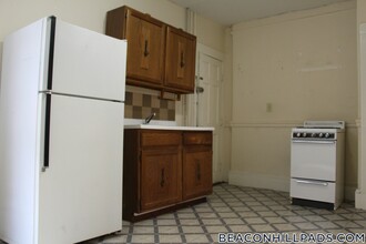 9 Myrtle St in Boston, MA - Building Photo - Building Photo