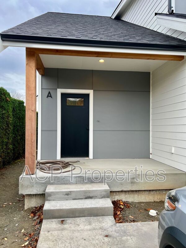 110 Baker St in Everson, WA - Building Photo - Building Photo