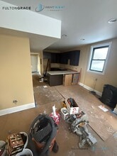 1324 N Bosworth Ave in Chicago, IL - Foto de edificio - Building Photo