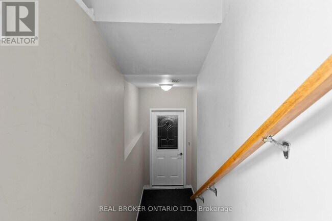 268 Johnson St in Barrie, ON - Building Photo - Building Photo