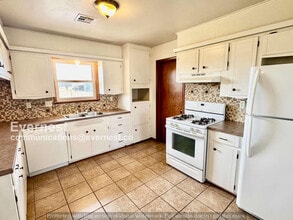 12506 E 116th St N in Collinsville, OK - Building Photo - Building Photo