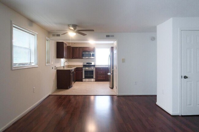 3281 15th Pl SE in Washington, DC - Building Photo - Building Photo
