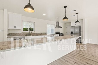 6218 Stanley Ave in Carmichael, CA - Building Photo - Building Photo