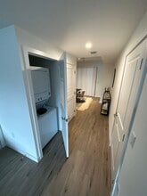 7230 W 2nd Ln in Hialeah, FL - Foto de edificio - Building Photo