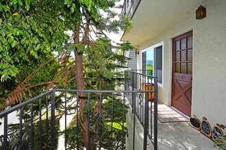 519 E Providencia Ave, Unit A in Burbank, CA - Foto de edificio - Building Photo