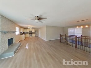 43 Westbrook Dr in O'Fallon, MO - Foto de edificio - Building Photo