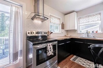 2432 Derby Dr in Raleigh, NC - Foto de edificio - Building Photo