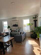 2318 9th Ave in Oakland, CA - Building Photo - Building Photo