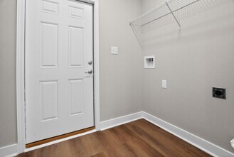 7057 Smith St in Bay St. Louis, MS - Building Photo - Building Photo