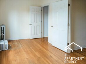 5131 N Wolcott Ave, Unit 2 in Chicago, IL - Building Photo - Building Photo