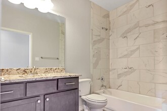 643 County Rd 306-Unit -Unit B in Jarrell, TX - Building Photo - Building Photo