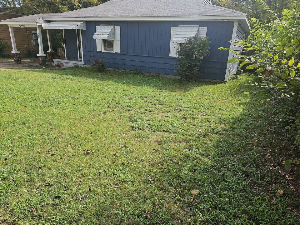 940 Vaughn Rd in Memphis, TN - Building Photo