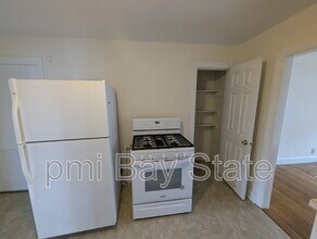192 Holbrook Rd in Quincy, MA - Building Photo - Building Photo