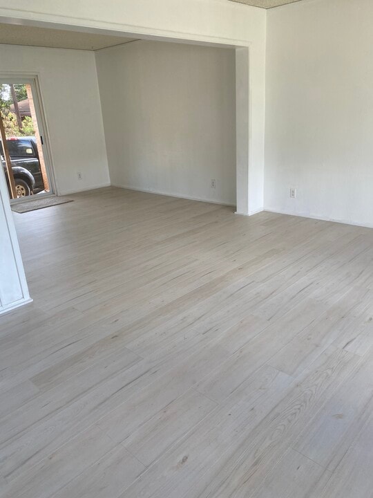 84-698 Farrington Hwy in Waianae, HI - Building Photo