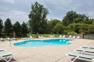 Bowdoin Square Apartments in Amherst, NY - Building Photo - Building Photo