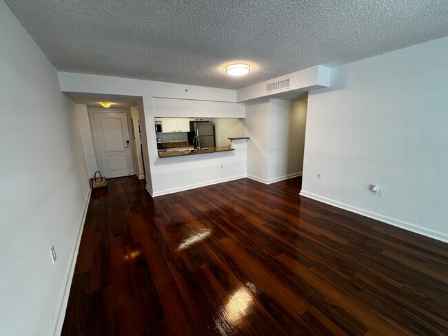 349 NE 33rd St, Unit B2