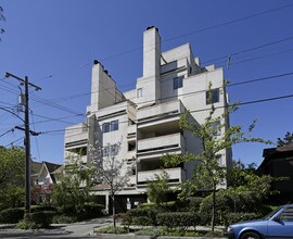 655 Chetwood St in Oakland, CA - Building Photo - Building Photo