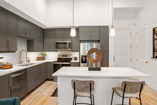 Palmera in Doral, FL - Building Photo