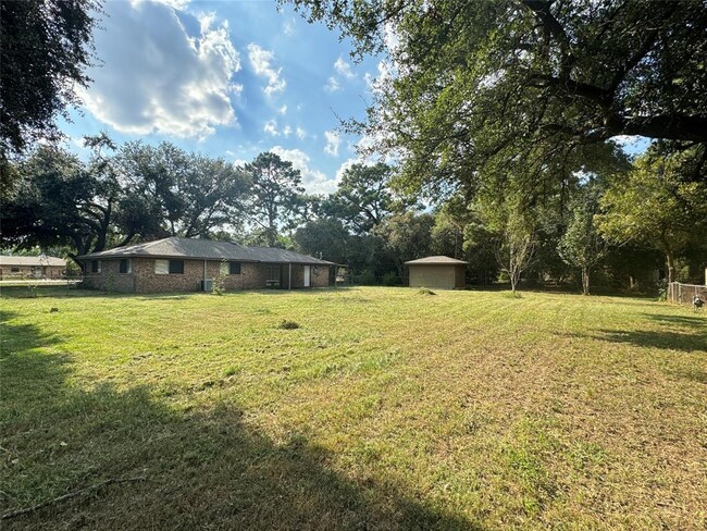 20606 Marilyn Ln in Spring, TX - Foto de edificio - Building Photo