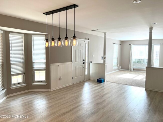 21 Durant Ave in Holmdel, NJ - Building Photo - Building Photo