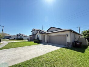 1705 Cayman Cove Cir in St. Cloud, FL - Building Photo - Building Photo