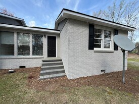 760 Highway 30 in Port Wentworth, GA - Building Photo