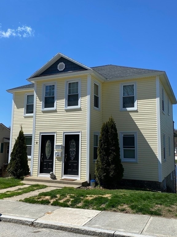 11 Indian Lake Pky, Unit 1 in Worcester, MA - Foto de edificio - Building Photo