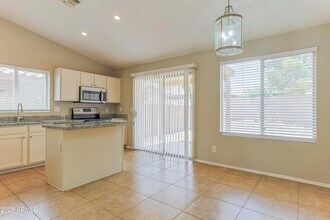 10736 E El Moro Ave in Mesa, AZ - Building Photo - Building Photo
