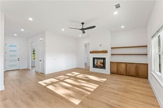 2 Kolman Ln in Bella Vista, AR - Building Photo - Building Photo