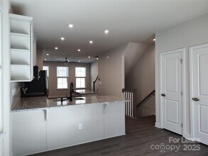 6025 Fonsac Ln in Charlotte, NC - Building Photo - Building Photo