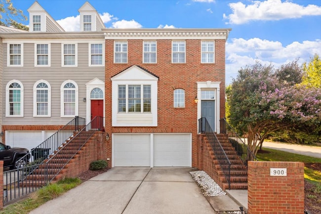 property at 900 Kirkeenan Cir