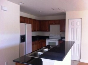8980 Chambers St in Tamarac, FL - Building Photo - Building Photo