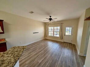 204 Spencer Pl in Niceville, FL - Building Photo - Building Photo