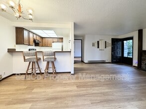 63 Galen St in Lake Oswego, OR - Building Photo - Building Photo