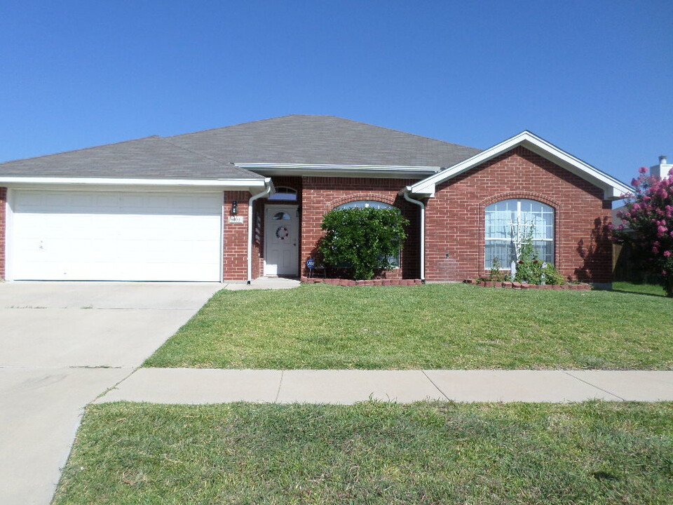 3103 Bachelor Button Blvd in Killeen, TX - Foto de edificio