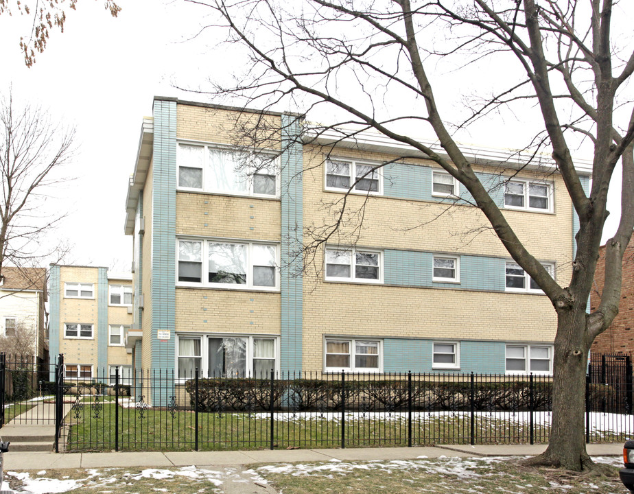 6114-6116 N Hermitage Ave in Chicago, IL - Foto de edificio
