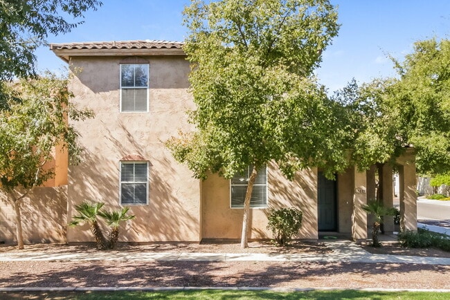 property at 5119 Fulton St