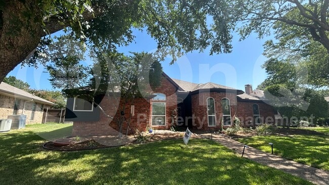 1217 Babbling Brook Dr in Lewisville, TX - Building Photo - Building Photo