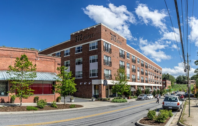 Glen Rock in Asheville, NC - Foto de edificio - Building Photo