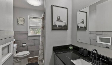 4935 S 129th St in Omaha, NE - Building Photo - Building Photo